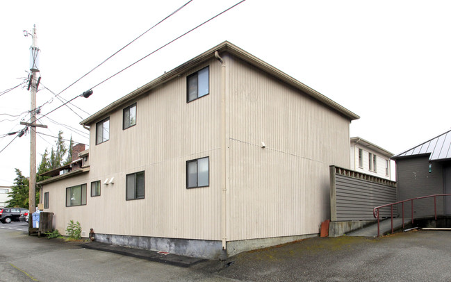 3222 Rockefeller Ave in Everett, WA - Building Photo - Building Photo