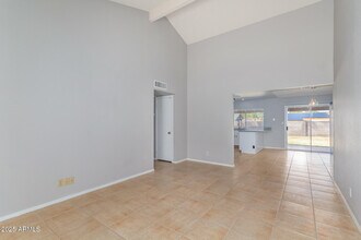 9353 E Altadena Ave in Scottsdale, AZ - Building Photo - Building Photo