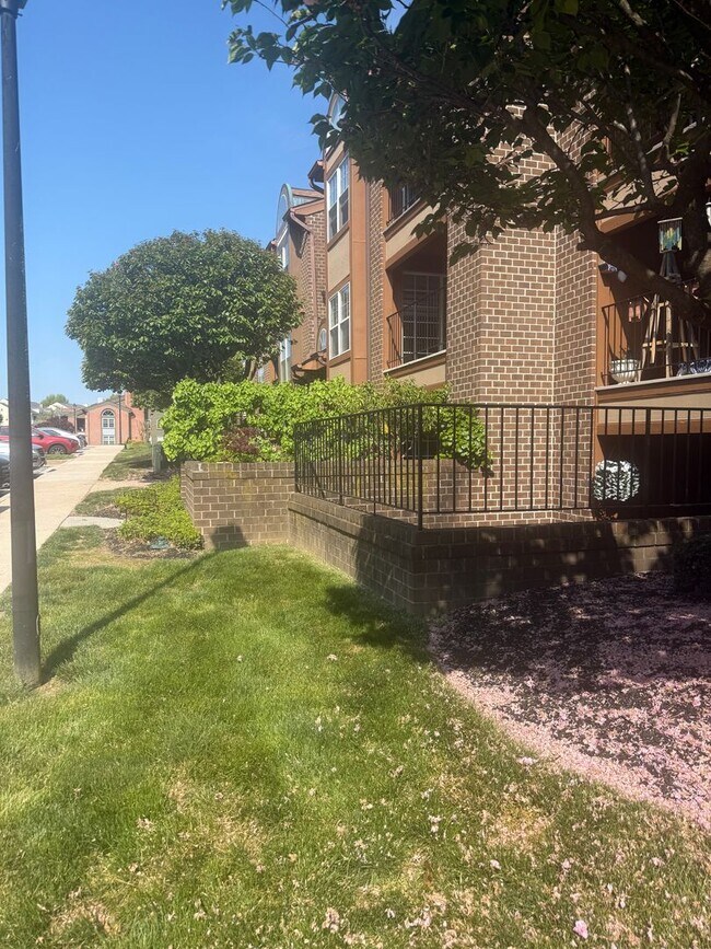 2101 Woodbox Ln in Baltimore, MD - Building Photo - Building Photo