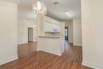 125 Blue Heron Dr in Daytona Beach, FL - Building Photo - Building Photo