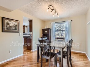 10103 W Geddes Cir in Littleton, CO - Building Photo - Building Photo