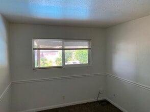 1548 Truckee Way in Woodland, CA - Building Photo - Building Photo