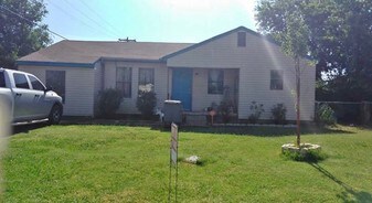 3 NW 26th St in Lawton, OK - Building Photo