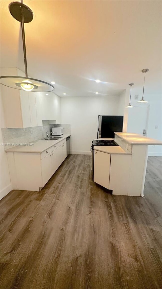 property at 10836 N Kendall Dr