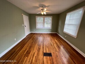 2608 College St in Jacksonville, FL - Building Photo - Building Photo