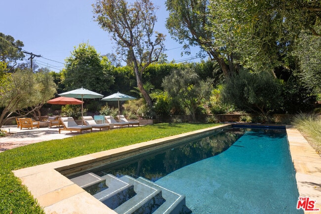 6456 Sycamore Meadows Dr in Malibu, CA - Building Photo - Building Photo