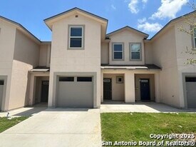 6427 Luglio Ln in San Antonio, TX - Building Photo