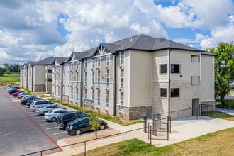 Northgate Apartments in Springfield, MO - Building Photo - Building Photo