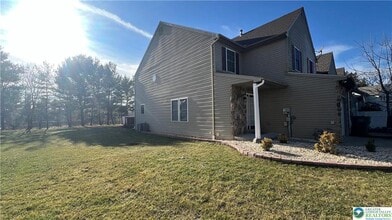 1732 Pinewind Dr in Alburtis, PA - Building Photo - Building Photo