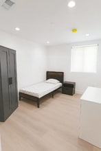 1447 W 36th Pl in Los Angeles, CA - Building Photo - Building Photo