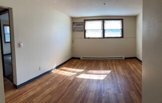 1812 E 6th St in Sioux Falls, SD - Building Photo