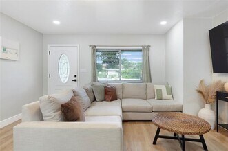 5840 Dartmouth Ave N in St. Petersburg, FL - Building Photo - Building Photo