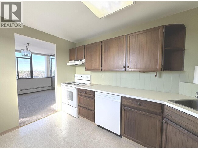 6651 Minoru Blvd in Richmond, BC - Building Photo - Building Photo