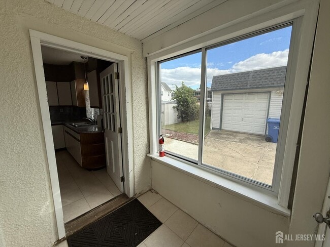 251 Henry St in South Amboy, NJ - Building Photo - Building Photo