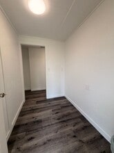 79916 OR-99 in Cottage Grove, OR - Building Photo - Building Photo