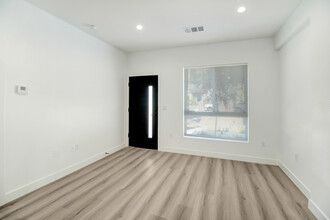 5622 Raber St in Los Angeles, CA - Building Photo - Building Photo