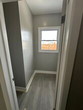 260 S 6th St, Unit Apt #3 in Newark, NJ - Building Photo - Building Photo