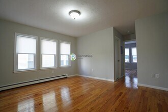 29 Colborne Rd in Boston, MA - Foto de edificio - Building Photo