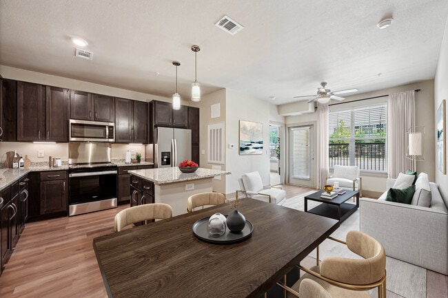 Hawthorn Terrace in Houston, TX - Building Photo - Building Photo