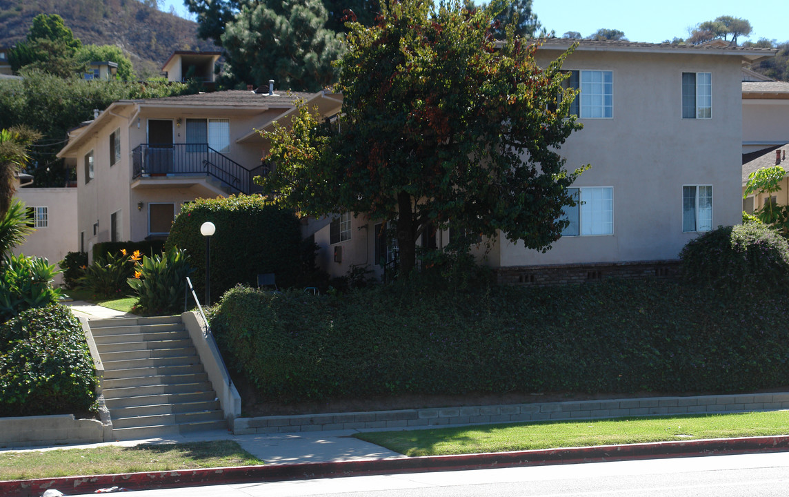 1570 Verdugo Rd in Glendale, CA - Building Photo