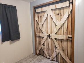 7 Depot Rd in Naples, ID - Building Photo - Building Photo