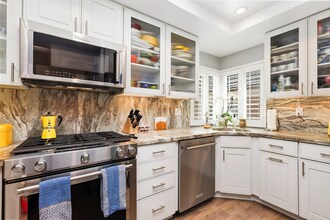 16962 Westwood Ln in Huntington Beach, CA - Building Photo - Building Photo