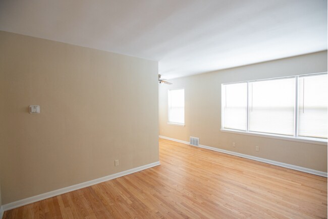 1333 E Colorado St, Unit 4 in Milwaukee, WI - Building Photo - Building Photo