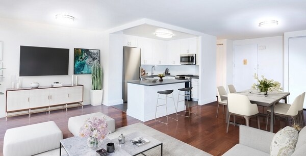 Le Triomphe in New York, NY - Building Photo