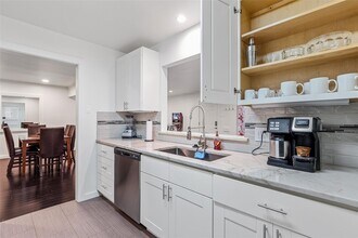 3545 Northwest Pkwy in Dallas, TX - Building Photo - Building Photo