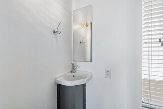 4801 S Congress Ave in Austin, TX - Building Photo - Building Photo