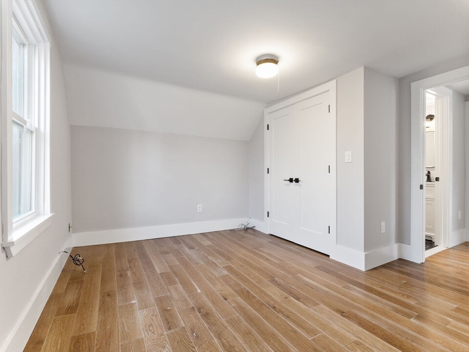 401 Norfolk St, Unit 2 in Cambridge, MA - Building Photo