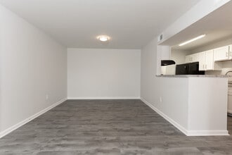 Hoosier Woods in Anderson, IN - Building Photo - Building Photo