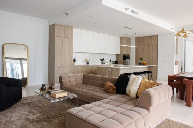 60 E Randolph St in Chicago, IL - Building Photo - Building Photo