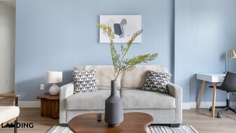 1010 Springdale Rd, Unit 215 in Austin, TX - Building Photo