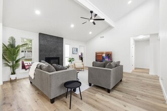 15126 Forest Lodge Dr in Houston, TX - Building Photo - Building Photo