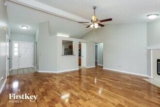 8047 Queensferry Ln in Jacksonville, FL - Building Photo - Building Photo