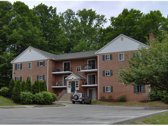 Ridgewood Apartments in West Chester, PA - Building Photo - Building Photo