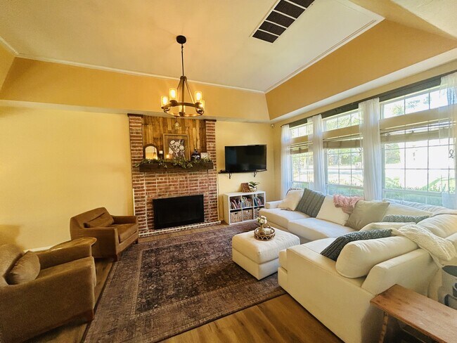 1312 Concord Ln in Edmond, OK - Building Photo - Building Photo