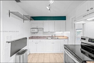 5754 SW 20th St in West Park, FL - Building Photo - Building Photo