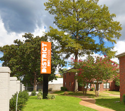 The Courtyard at 1161 in Memphis, TN - Foto de edificio - Building Photo