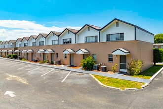 Allen Condos in Cocoa, FL - Foto de edificio - Building Photo