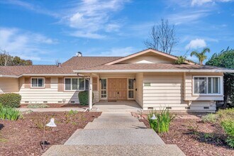 193 Surmont Ct in Los Gatos, CA - Building Photo - Building Photo