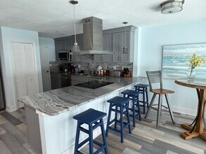 7200 Sunshine Skyway Ln S in St. Petersburg, FL - Building Photo - Building Photo