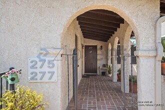 275 S Santa Anita Ave in Pasadena, CA - Building Photo - Building Photo