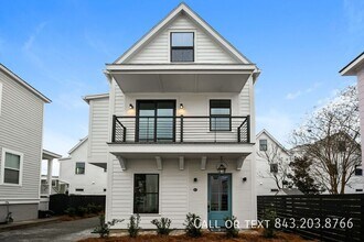 12.5 Nunan St in Charleston, SC - Building Photo - Building Photo