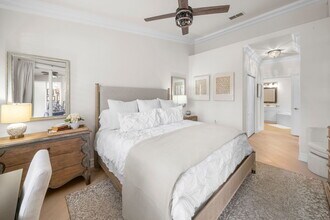 3545 Laurel Greens Ln N, Unit 201 in Naples, FL - Foto de edificio - Building Photo