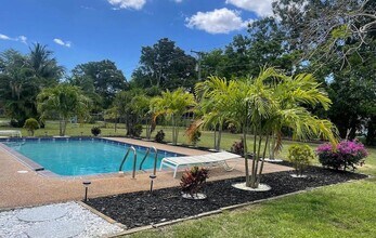 3712 Lowson Blvd in Delray Beach, FL - Building Photo - Building Photo