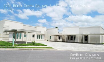 3701 Bella Costa Dr in Weslaco, TX - Building Photo - Building Photo