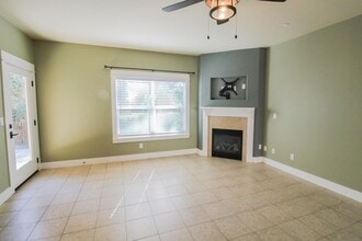 317 Creekview Way in Arroyo Grande, CA - Building Photo - Building Photo