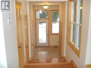 274 Douglas Rd in Richmond Hill, ON - Building Photo - Building Photo